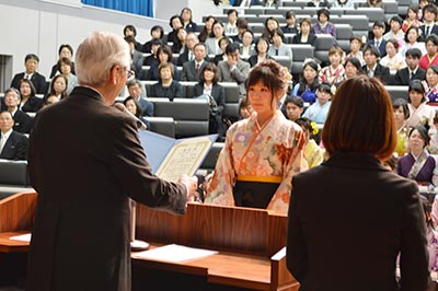 全国保育士養成協議会より、卒業生代表表彰