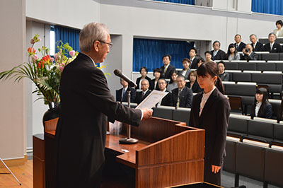 奨学金授与式　看護学部代表