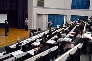 桑田看護学部長より試験に対する心構えの話